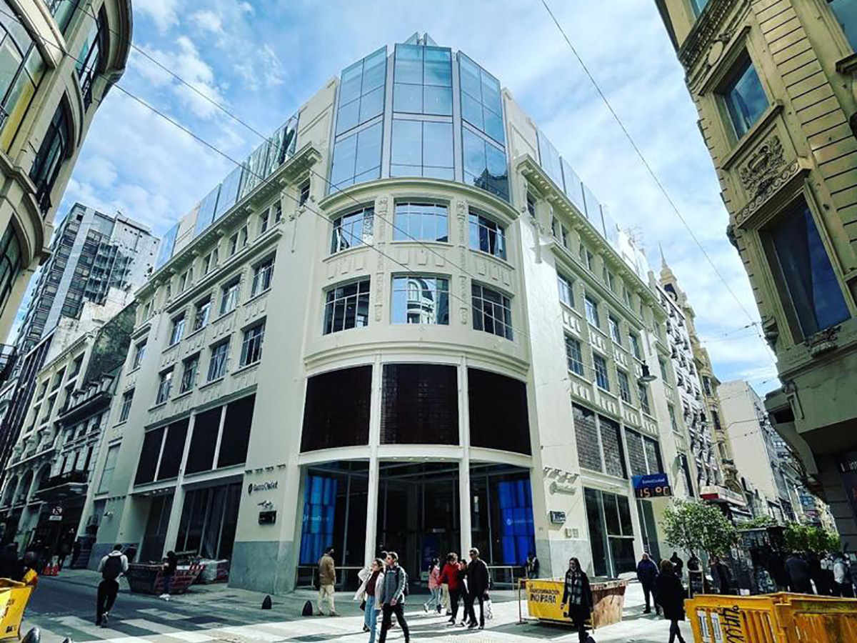 Banco Ciudad - CARPEAL Building