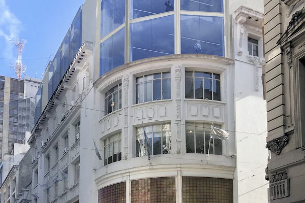 Banco Ciudad - CARPEAL Building